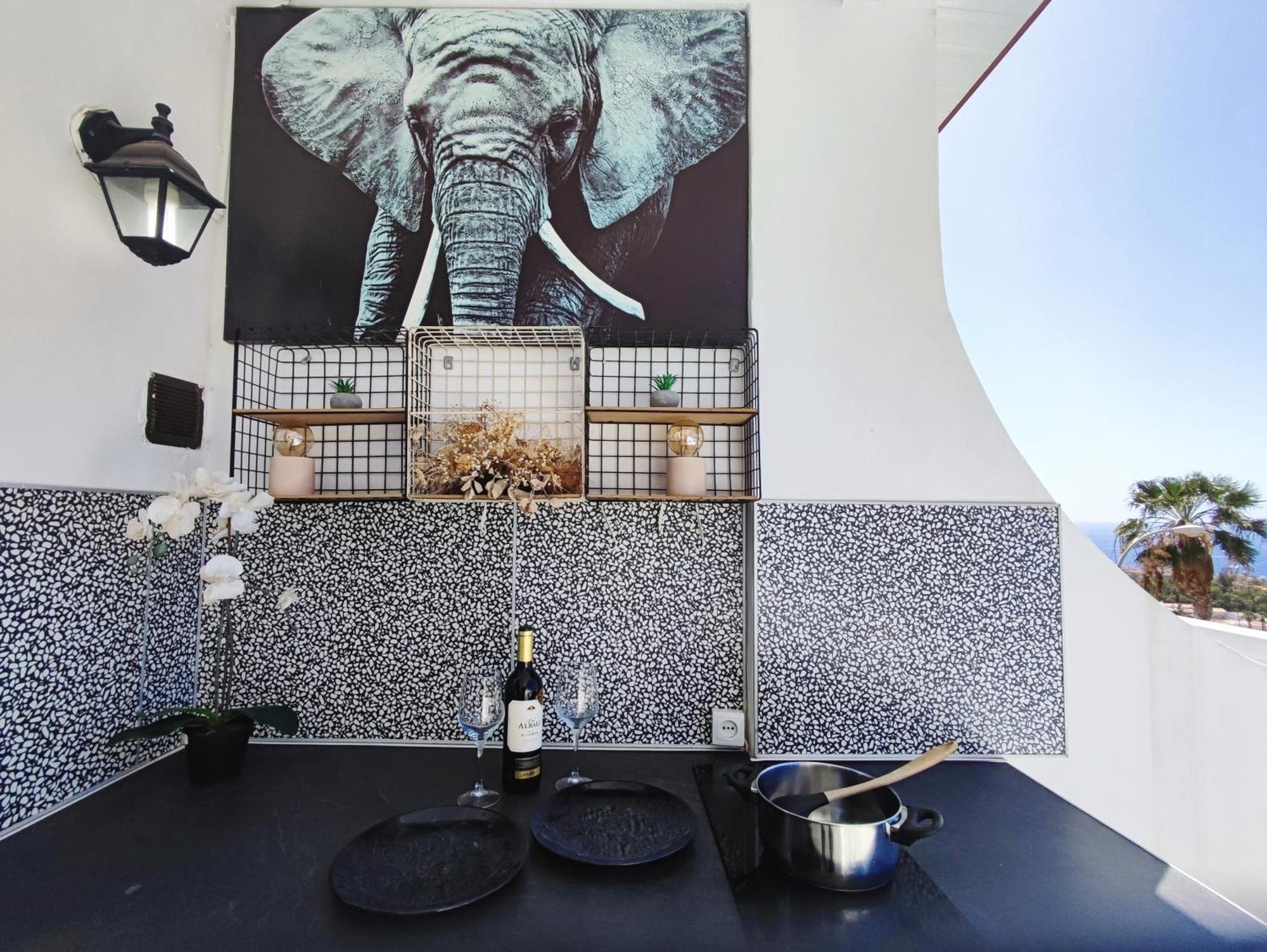 Sunshine Escape With Ocean View Apartment Costa Adeje  Bagian luar foto