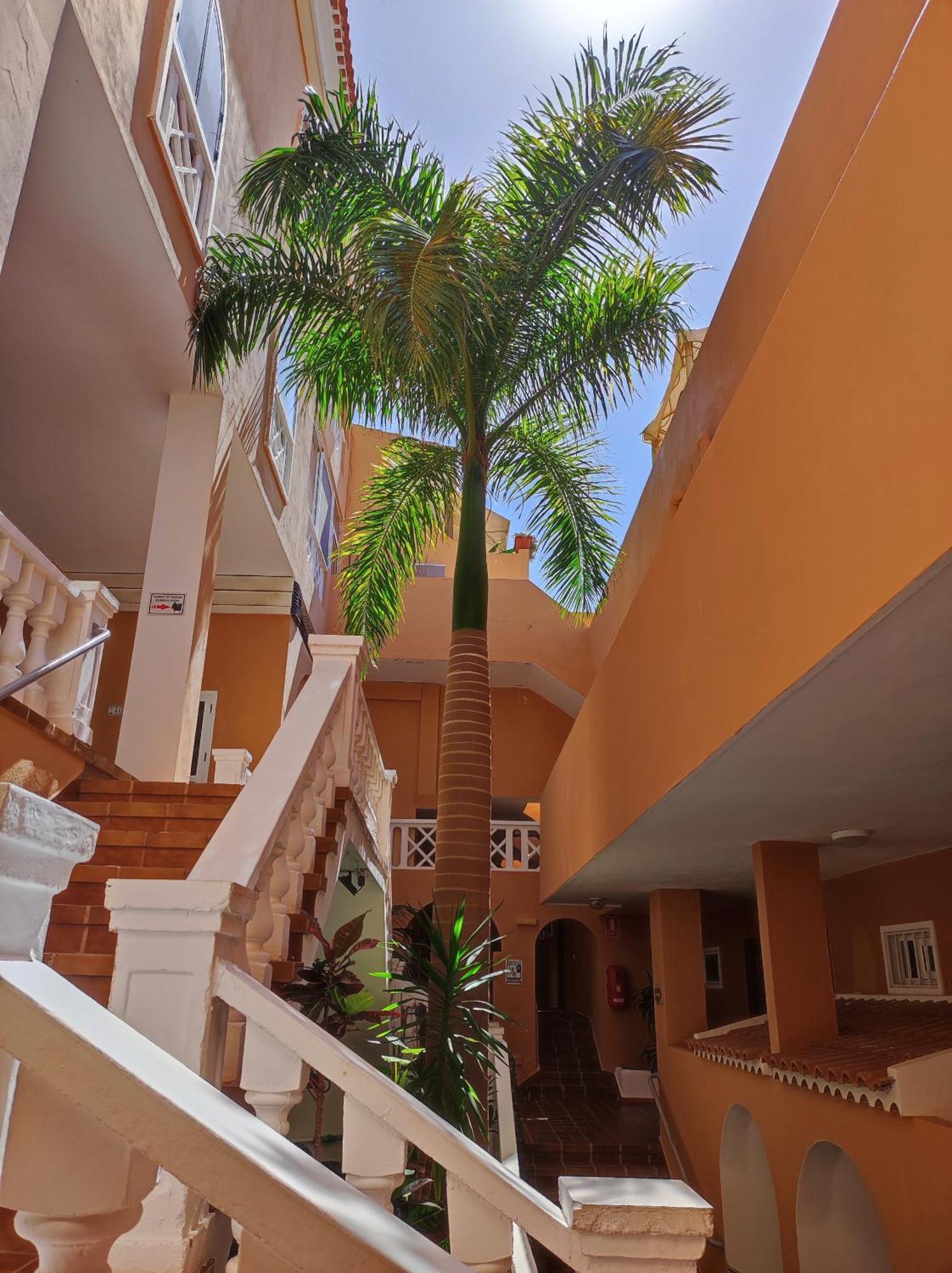Sunshine Escape With Ocean View Apartment Costa Adeje  Bagian luar foto